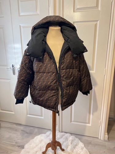 Fendi puffer jacket reversible size S (oversized) - amazing condition - Picture 1 of 9