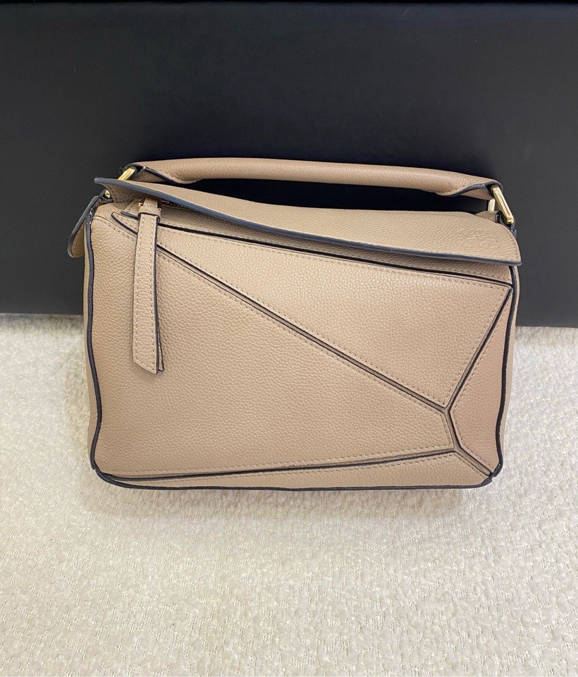 Authentic Pre-owned Loewe Puzzle Small Beige Grained Leather Crossbody Handbag