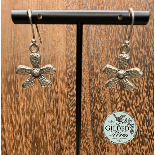 Silpada W1115 Retired Sterling Silver Flower Dangle Earrings Daisy
