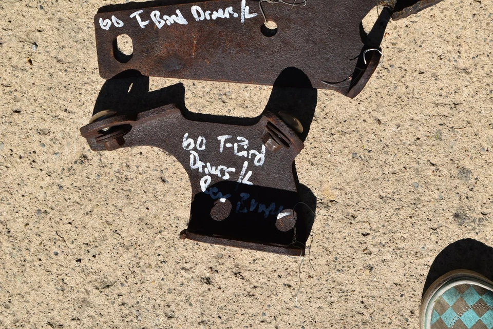 Оригинальные кронштейны для заднего бампера 1958 1960 Ford Thunderbird LH 58 59 60 1959 - Изображение 3 из 4