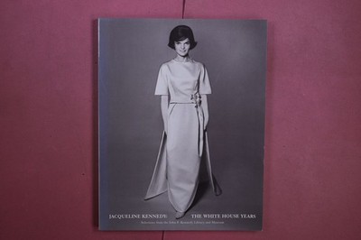 381057 Hamish Bowles JACQUELINE KENNEDY: THE WHITE HOUSE YEARS The Metropolitan