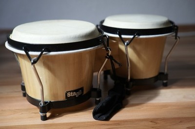 Stagg Bongos mit Stimmschlüssel