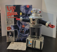 Radio Control B-9 Robot 24" Tall LOST IN SPACE Trendmasters w BOX No Remote