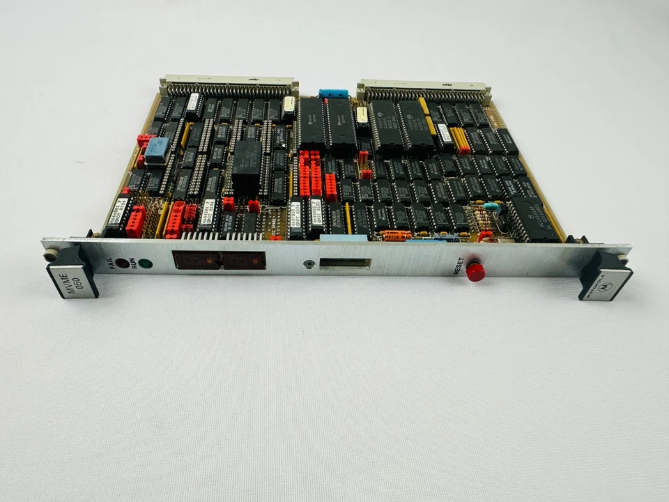 Módulo controlador de sistema Motorola MVME050 VMEbus  Foto 3 de 4
