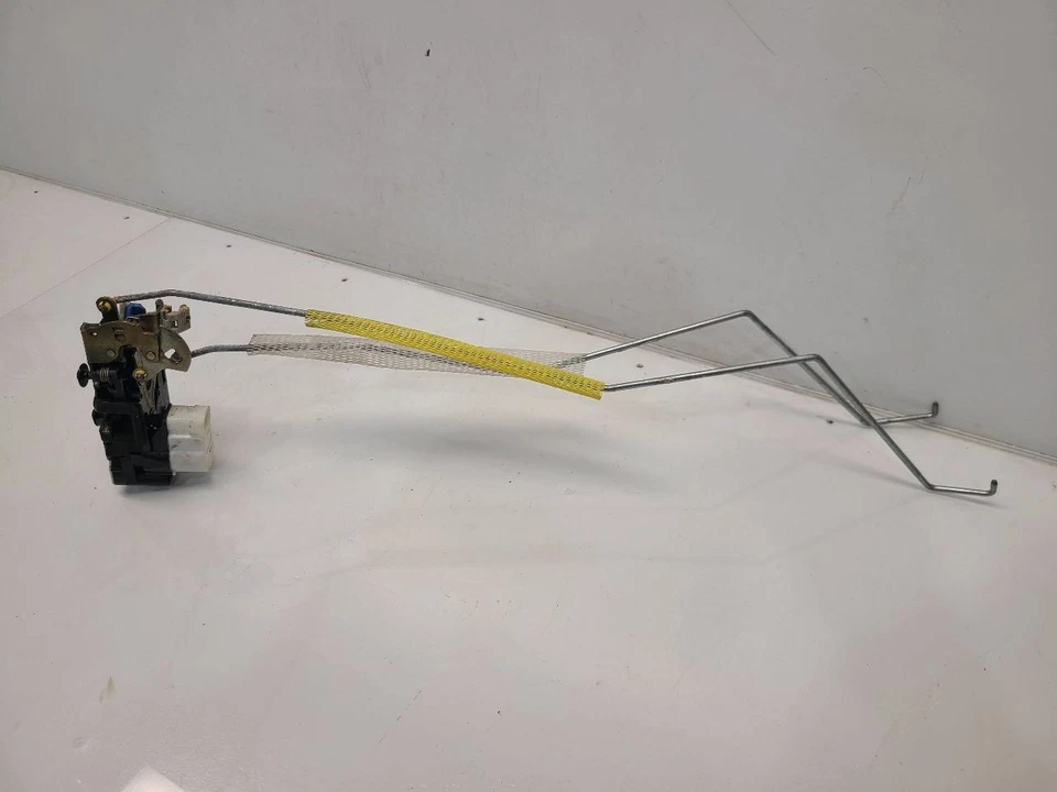 GMC Envoy 2002 pasajero pestillo de puerta delantera derecha - eléctrico Foto 3 de 4