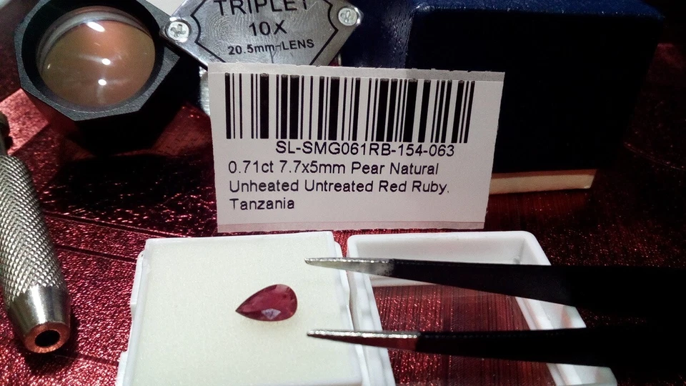Rubí natural Tanzania talla Pera 0.71 Cts. - Imagen 2 de 4