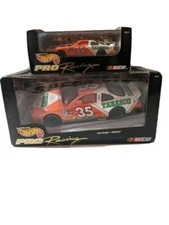 1997 Hot Wheels Tabasco # 35 Todd Bodine 19257 + 20273