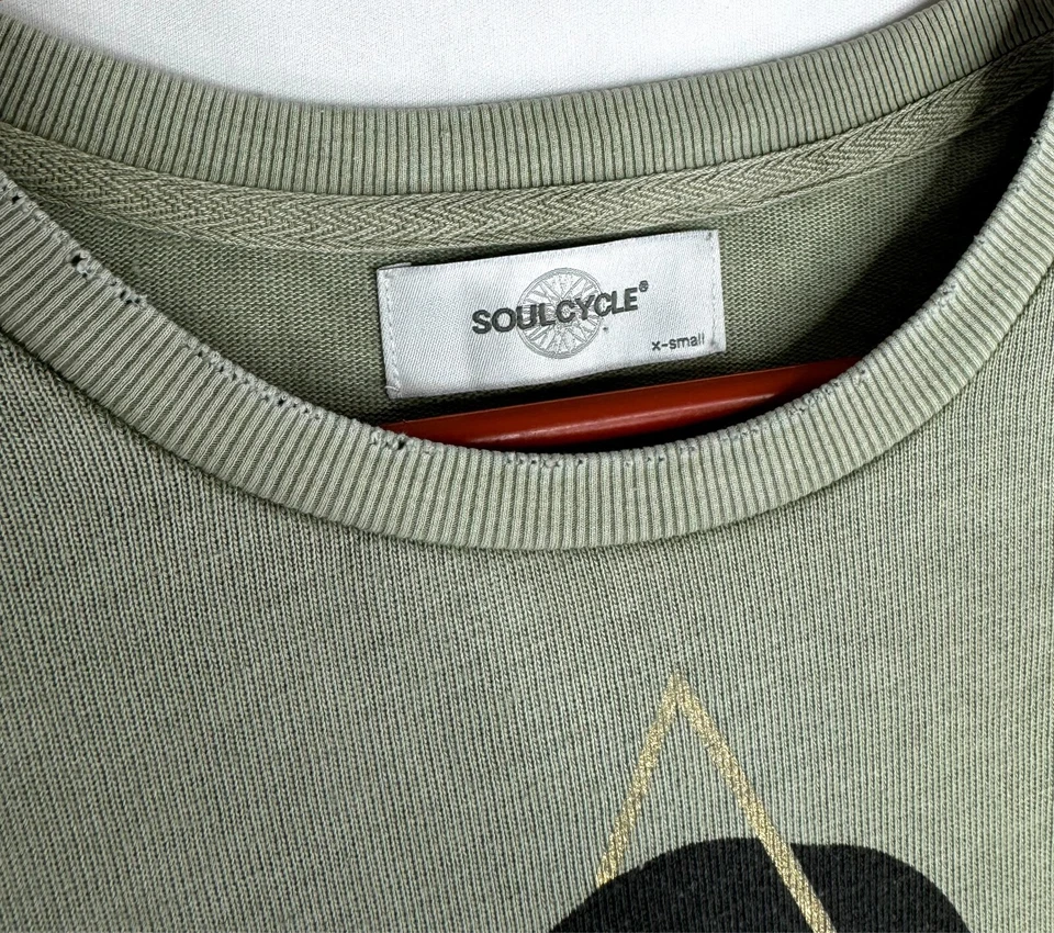 Sudadera Soul Cycle Calavera Para Mujer Manga Larga Atlética Verde Talla XS Foto 4 de 4