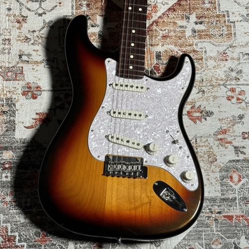 Used Fender / Hybrid Ll Stratocaster -Metallic 3-Color Sunburst- Actual Item Ima