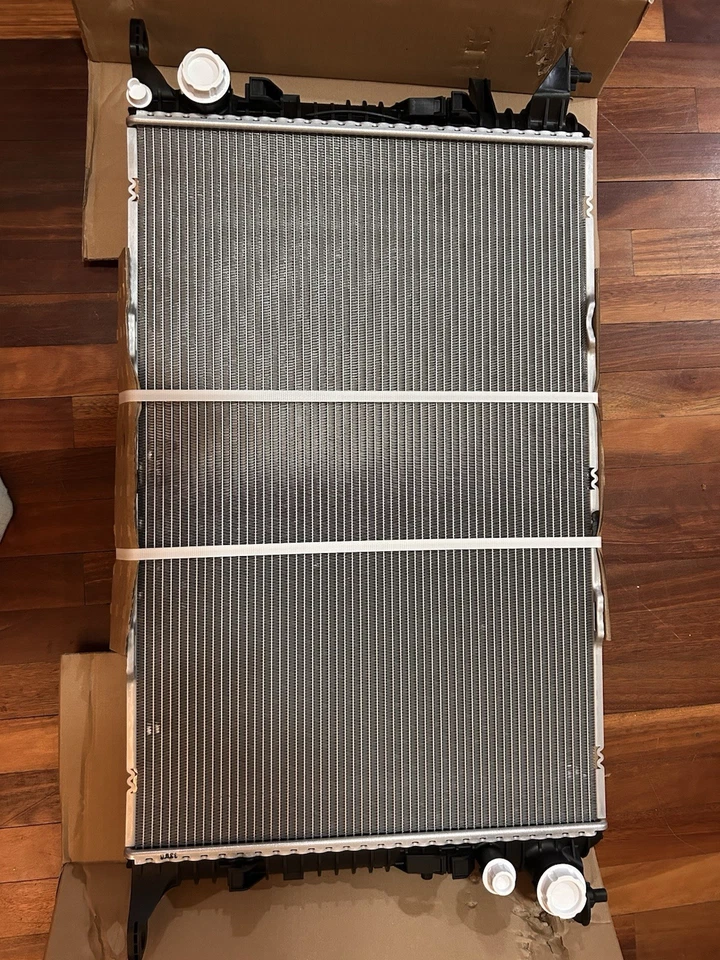 Radiador Audi A8 Quattro Foto 2 de 3