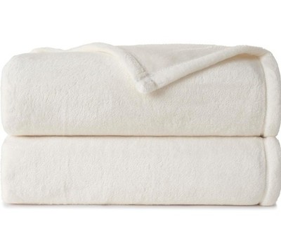 CASUAL LIVING Full/Queen Fleece Blanket Fluffy Soft Warm, Ivory NWOT