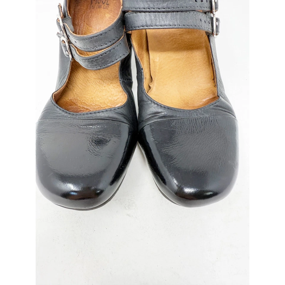 Miz Mooz Heather Black Leather Mary Jane Heels Patent Toe Cap Size 8 US / 39 EUR - Image 3 of 4