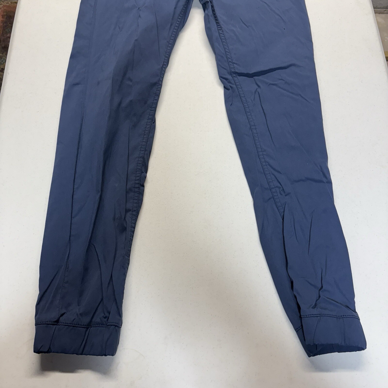 Levis Jogger Men 28x28 Elastic Drawstring Tapered Polyester Sweatpants thumbnail 4