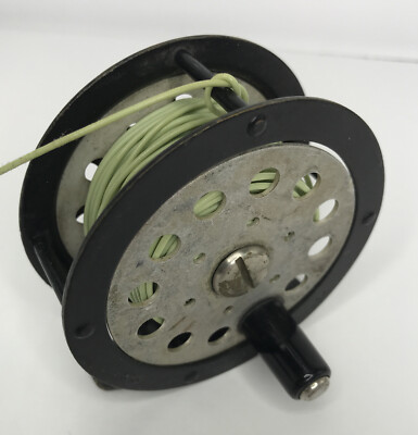 Vintage Pflueger Progress 1774 Fly Reel Made In USA