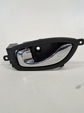 80671JY10A POIGNEE INTERIEURE AVANT GAUCHE / 531358 POUR RENAULT KOLEOS *