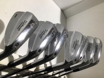 Titleist Right Handed Iron Set 660 Forged 4-9,P Dynamic Gold Flex