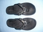Vionic Lucia snake embossed womens flip flop with rhinestone black size 7 — photo 6