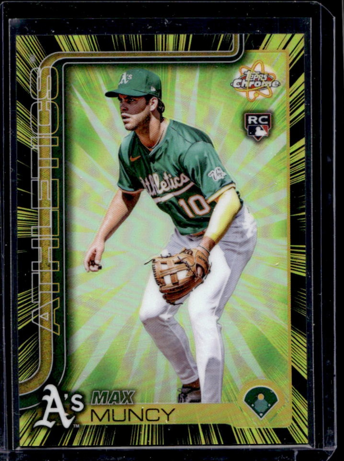 2025 Topps Chrome Update Max Muncy Radiating Rookie RC SP #RR-29 Athletics