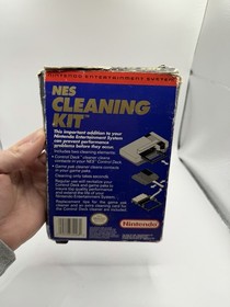 Nintendo NES CLEANING KIT CIB Box torn See Photos