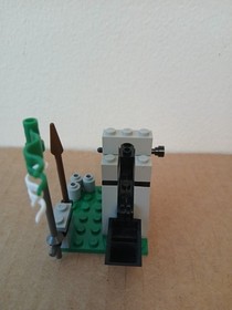 Vintage LEGO 1480 Castle: King's Catapult with Minifigure & Instructions