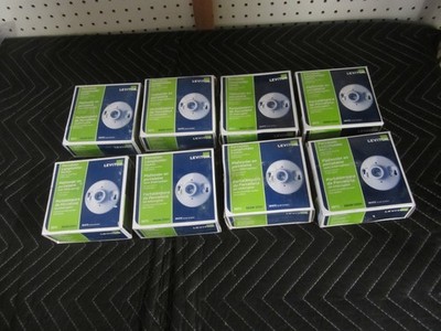 8-PK LEVITON Medium Base One-Piece PORCELAIN Box Mount LAMPHOLDER NEW 9875