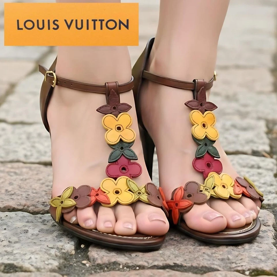 Sandales Louis Vuitton motif floral pointure 36,5 23,5 cm marron - Photo 1/4