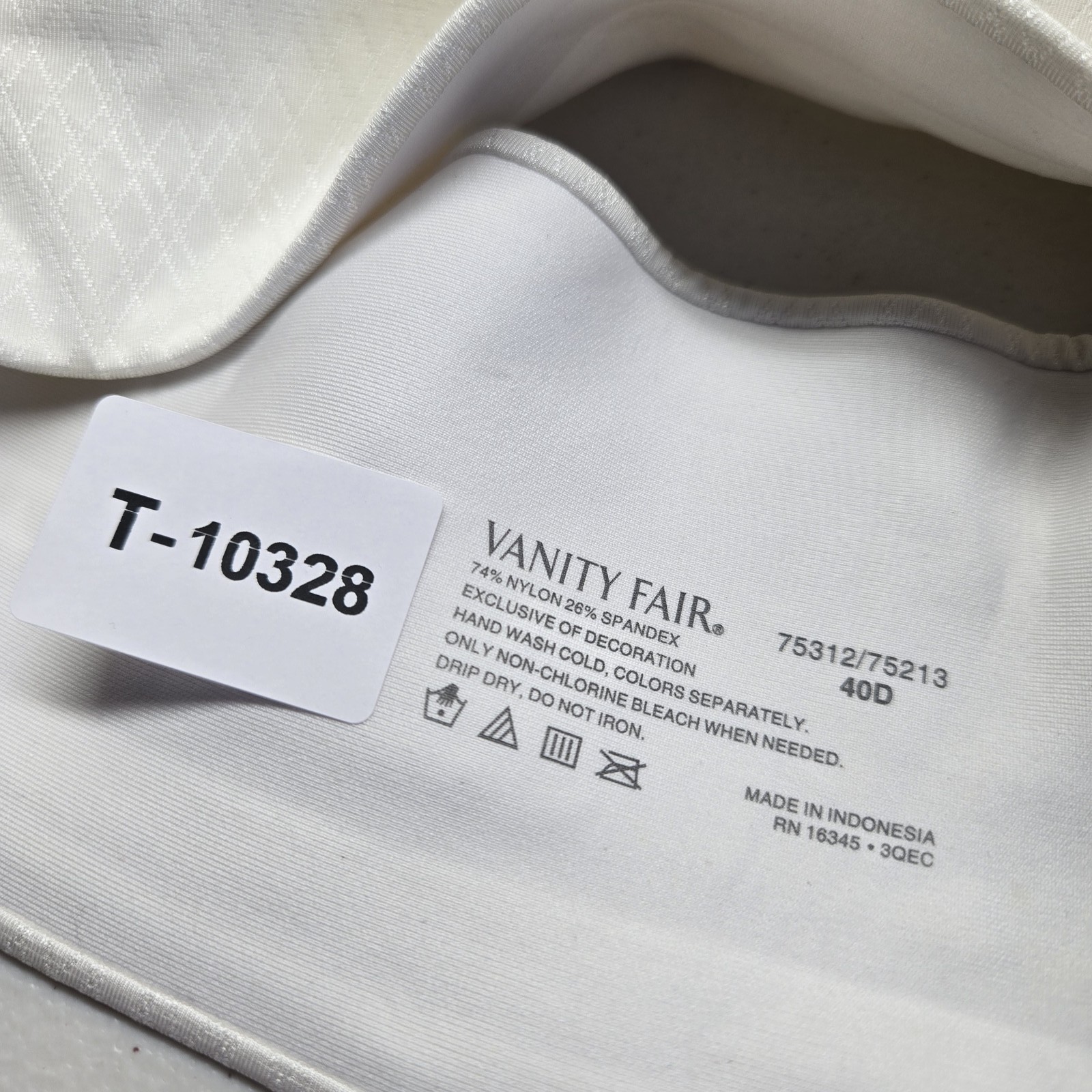 Vanity Fair Women Bra 40D White 75312 Back Smoothing T Shirt Underwired