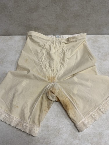 Miederhosen Für Damen All-in-one Body In Beige I Can't Believe It's A Girdle Playtex I Can't Believe Girdle