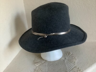 Grey Wool Cloche | Hat Attack Hat Attack Solid Shetland Cap in Heather Grey | REVOLVE main image 2