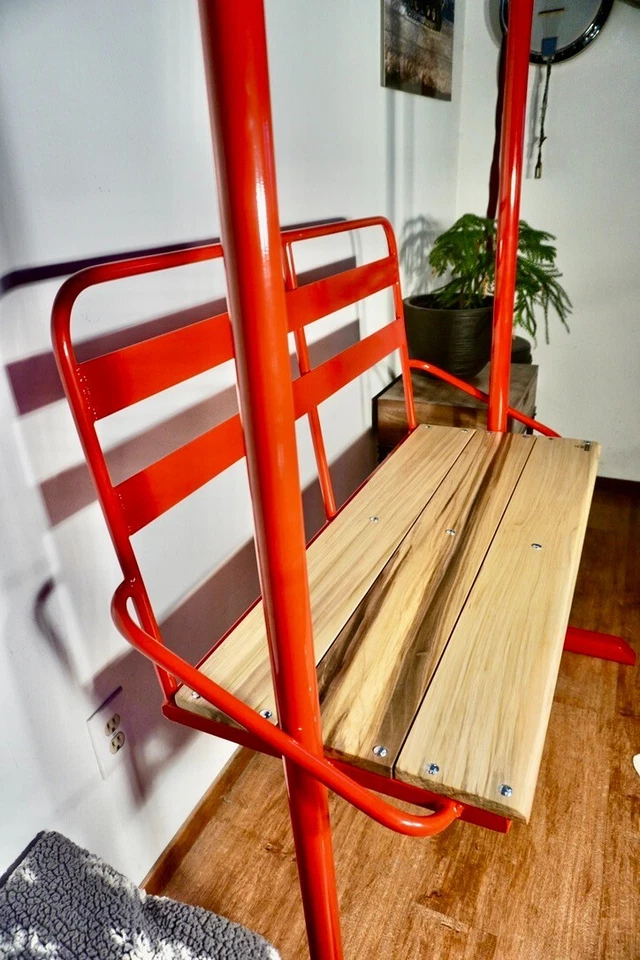 Banco telesilla independiente AlpenGlow Ski Chair Co. hecho a mano en EE. UU. Foto 3 de 4