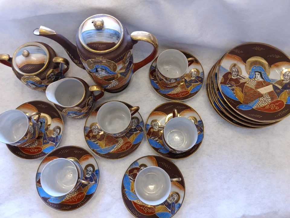 Antique Japanese Satsuma Betsons Gold Gilt Painted Geisha Teapot Tea Set - Image 4 of 4