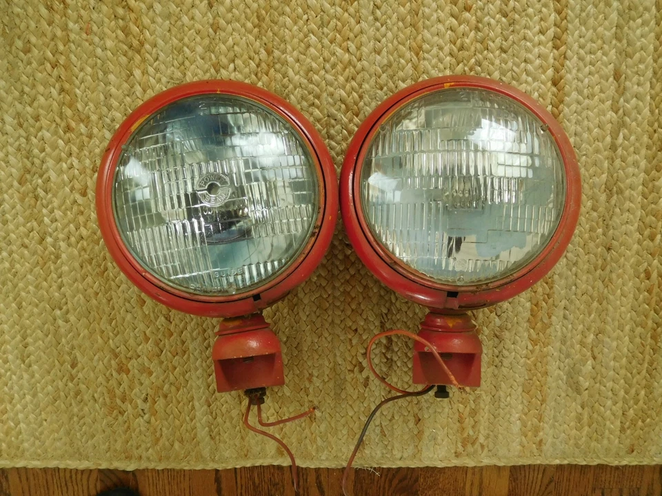 Soportes faros camioneta Dodge International Mack años 30 1940 blanco Foto 4 de 4