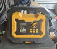 Everstart Maxx Jump Starter 1200-amp Power Station w/ Air Compressor