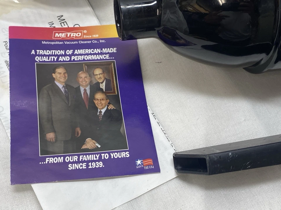 Metro Vac N Go 500 Handheld Vacuum Cleaner With New Bags Adapter With Paperwork! - Image 2 of 4