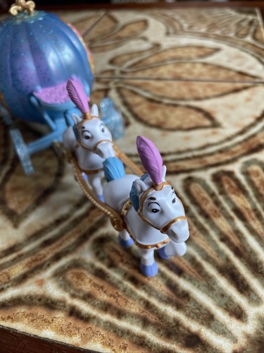 Disney Store Animators' Collection Littles ~ Cinderella Carriage Mini Play Set - Picture 7 of 10