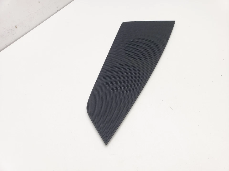 AUDI A1 MK2 GB DASHBOARD SPEAKER TRIM COVER 2019 - Image 3 of 4