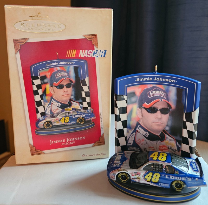 Hallmark Keepsake Ornament: Jimmie Johnson Lowe's NASCAR 2003