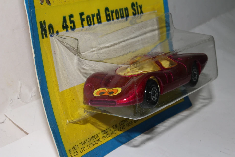 MATCHBOX SUPERFAST #45 FORD GROUP 6, MAGENTA, EYES LABELS ON HOOD, NEW IN PACK - Image 4 of 4
