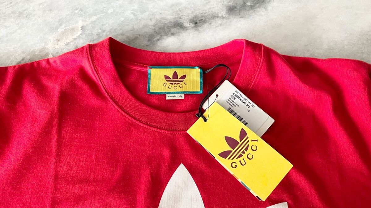 New Gucci X Adidas Logo Red Oversized T-Shirt Size S | eBay New Gucci X Adidas Logo Red Oversized T-Shirt Size S | eBay