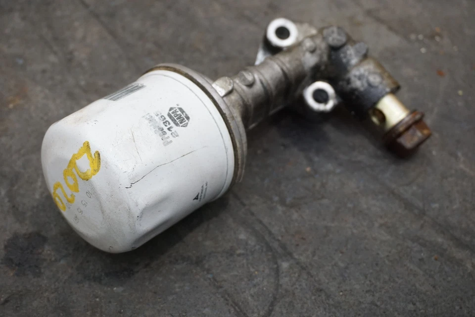 Adaptador de filtro de aceite OEM Mazda RX8 2006-08 Foto 2 de 4