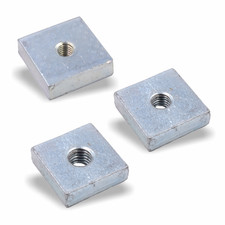 Nutenstein | Gewindeplatte 20x20x6 mm M5-M8 Gewinde mittig | Stahl verzinkt