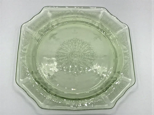 Vintage Anchor Hocking "Princess” Uranium Depression Glass Salad Luncheon Plate
