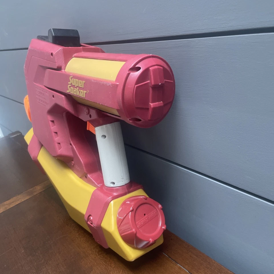 Marvel Iron Man 2 Stark Industries 2009 Super Soaker Water Squirt Gun (TESTADO)!! - Imagem 4 de 4