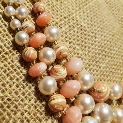 Vintage Pink Faux Pearl Triple Strand Graduated Beaded Necklace Goldtone Spacers - Picture 6 of 12