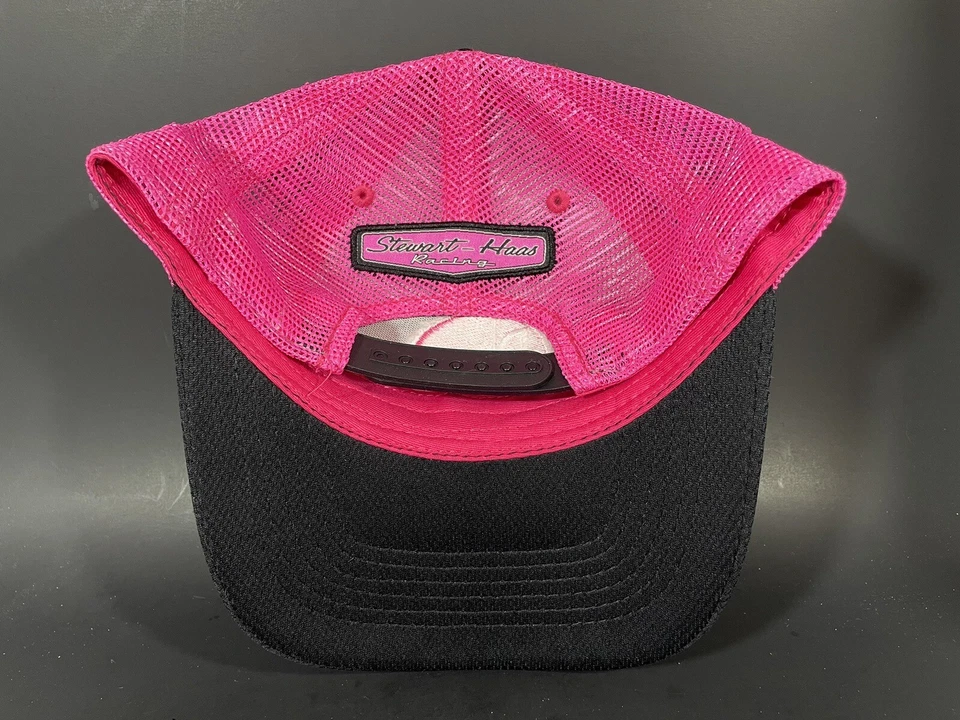 Gorra Kevin Harvick #4 Rheem Chasing A Cure rosa emitida por el equipo 2023 NASCAR Foto 3 de 4