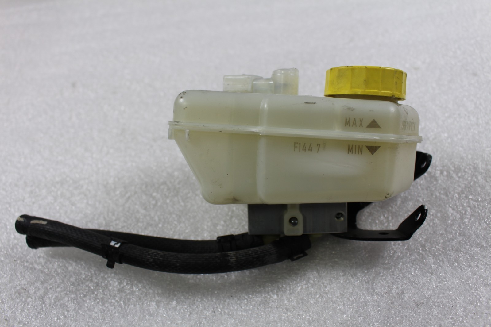 McLaren 720s, Brake Fluid Reservoir, Used, P/N 13C0198CP