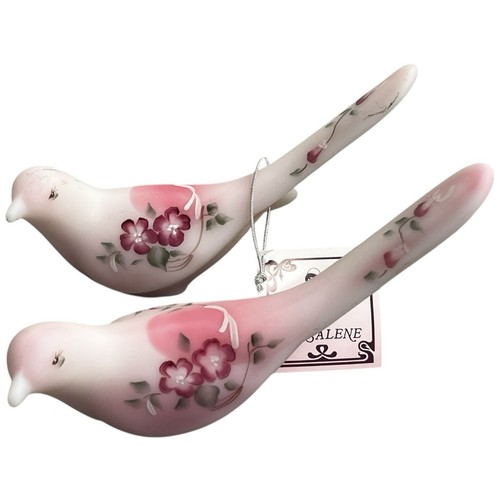 Fenton Rosaline Pink Satin Glass Bird Hand Painted Signed By Shelley Fenton Pair - Picture 2 of 11
