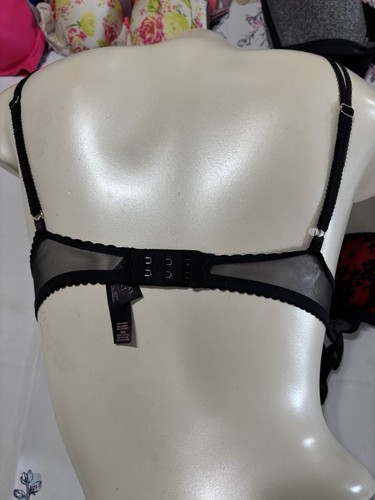 Victoria secret lot 32A Very Sexy and Gorgeous bras plunge Lace - Picture 13 of 15