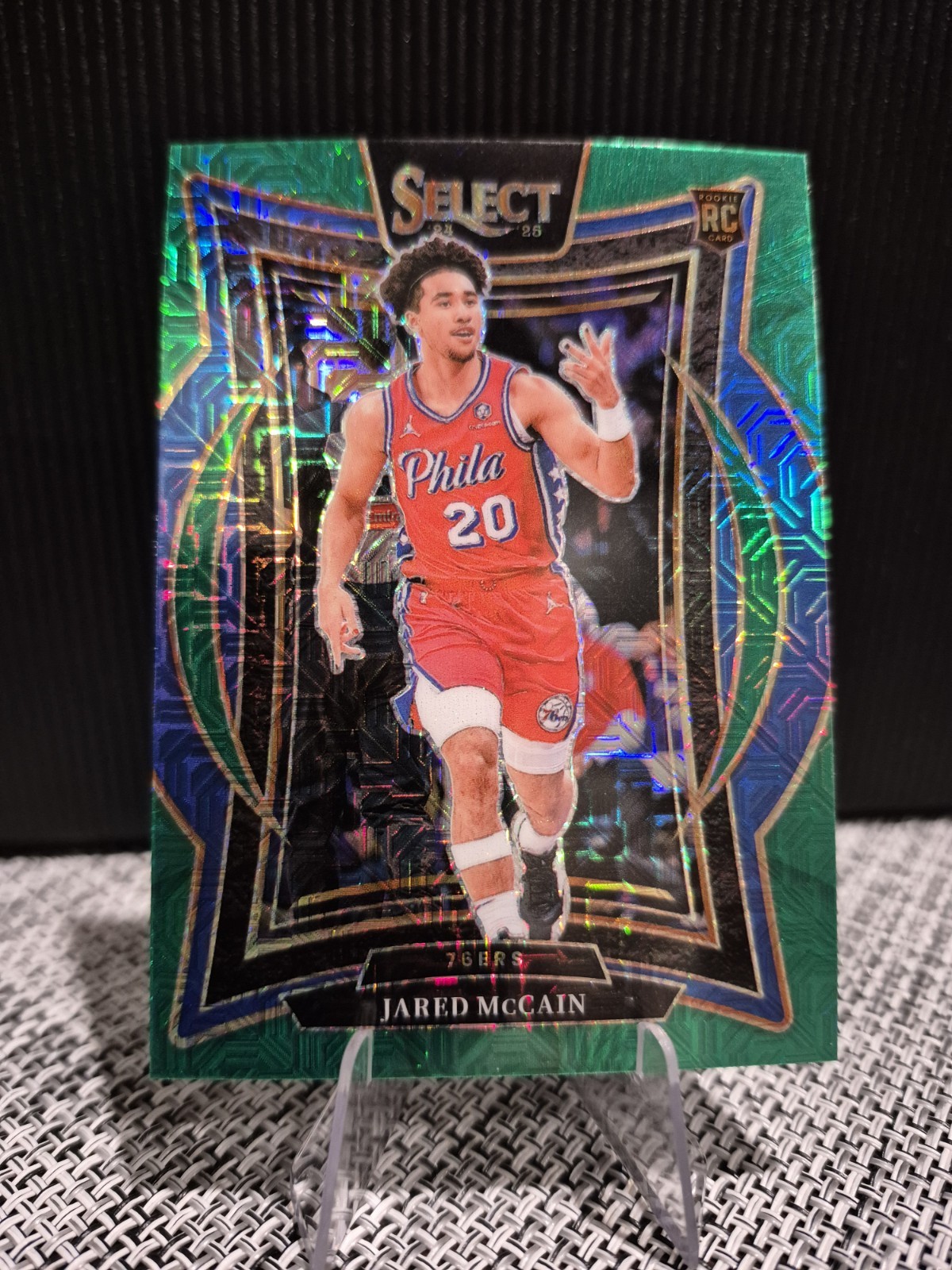 2024-25 Panini Select Concourse Jared McCain #82 Green Mojo Prizm (RC) 76ers