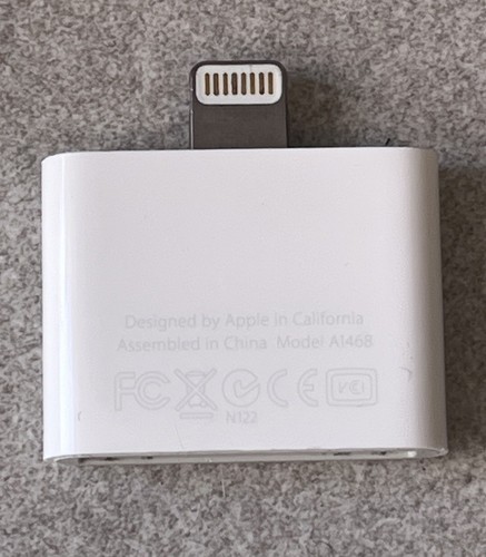 Genuine Apple 8-pin Lightning to 30-pin Charger Adapter A1468 - 第 3/4 張圖片